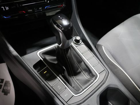Used 2025 Volkswagen Jetta Sport FWD image 26