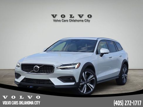 New 2026 Volvo V60 B5 Cross Country Plus w/ Climate Package AWD/4WD image 1