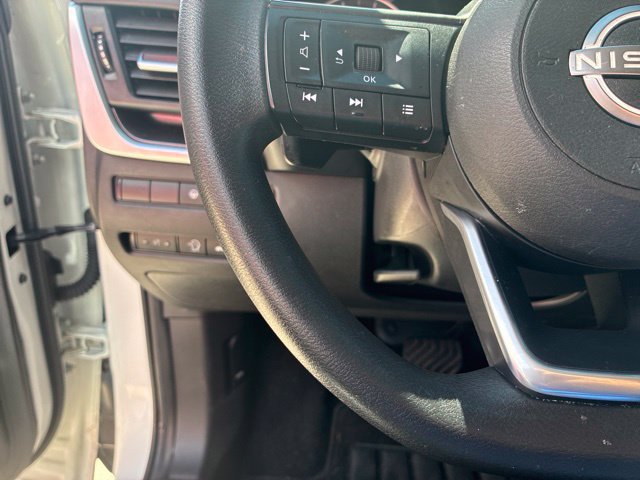 Used 2024 Nissan Rogue SV FWD image 22
