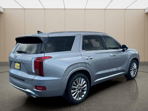 Used 2020 Hyundai Palisade Limited FWD image 3