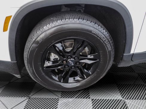 Certified 2023 Chevrolet Traverse LT FWD image 34