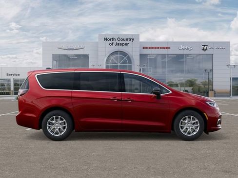 New 2026 Chrysler Pacifica Select image 22