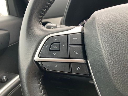 Used 2025 Toyota Highlander LE image 14