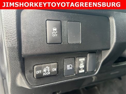 Used 2023 Toyota Tacoma TRD Sport image 15