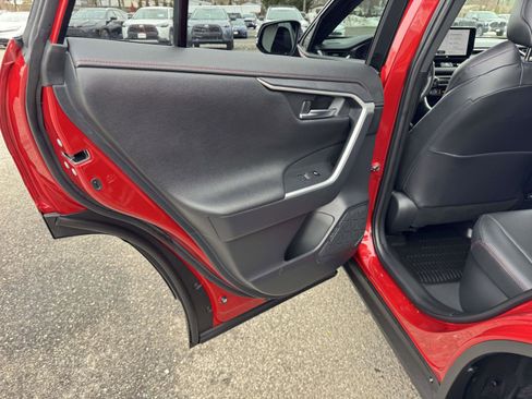 Used 2024 Toyota RAV4 XSE w/ Premium Package image 18