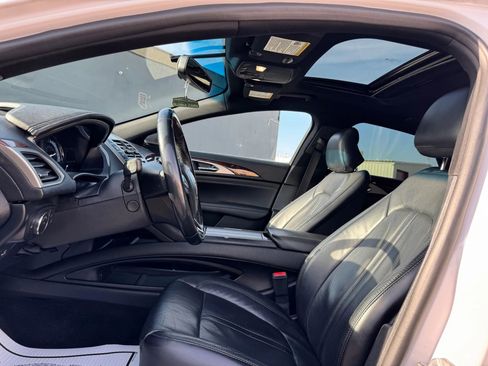 Used 2017 Lincoln MKZ Reserve image 12