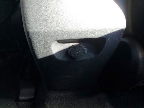 Used 2018 Hyundai Santa Fe Sport image 19