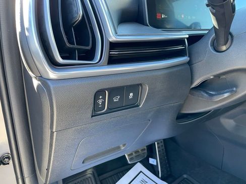 New 2026 Kia Sorento SX image 10