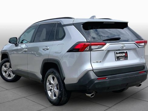 Used 2025 Toyota RAV4 XLE FWD image 12