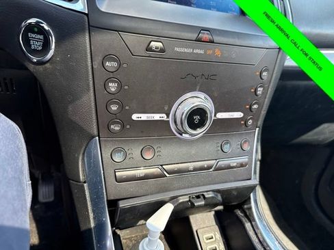 Used 2020 Ford Edge Titanium w/ Equipment Group 301A AWD/4WD image 32