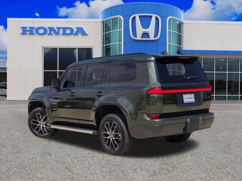 Used 2025 Lexus GX 550 w/ Accessory Package (2T) AWD/4WD image 5