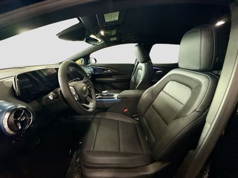 New 2026 Chevrolet Equinox EV LT image 22