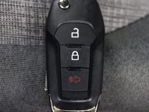 Used 2022 Ford F150 XLT image 56