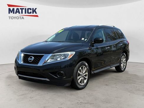 Used 2014 Nissan Pathfinder SV FWD image 3