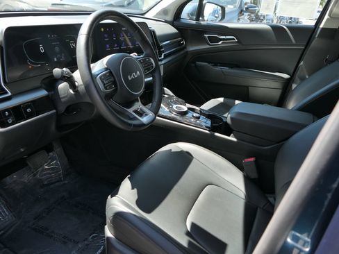 Used 2023 Kia Sportage EX AWD/4WD image 10
