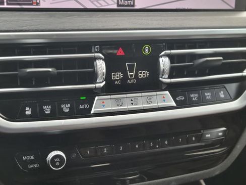 Used 2022 BMW X4 xDrive30i w/ M Sport Package image 28