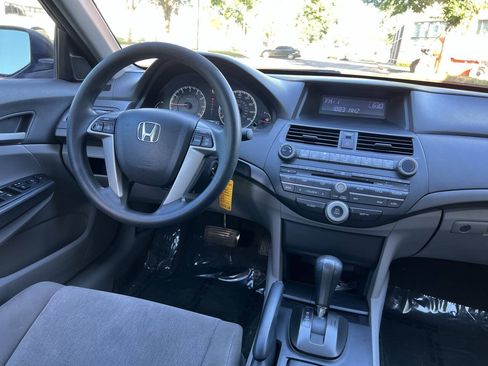Used 2010 Honda Accord LX-P image 11