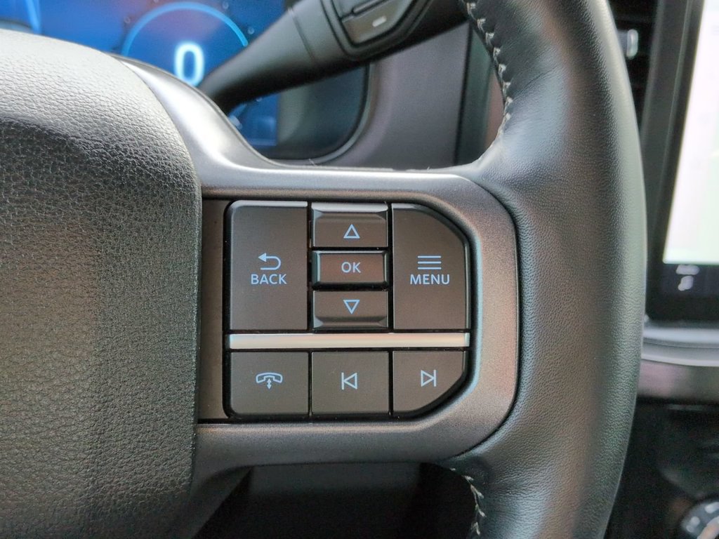 Used 2024 Ford F350 Lariat w/ Lariat Ultimate Package AWD/4WD image 27