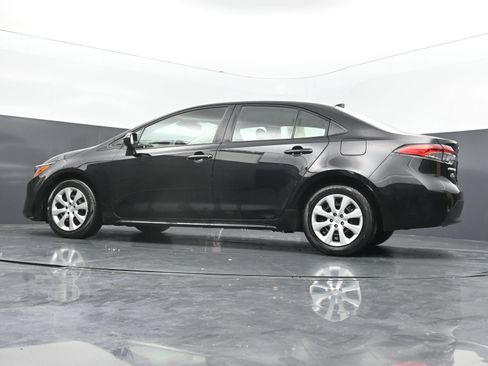 Used 2026 Toyota Corolla LE FWD image 38