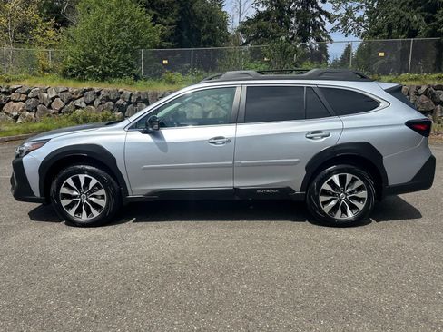 Certified 2025 Subaru Outback Limited AWD/4WD image 2