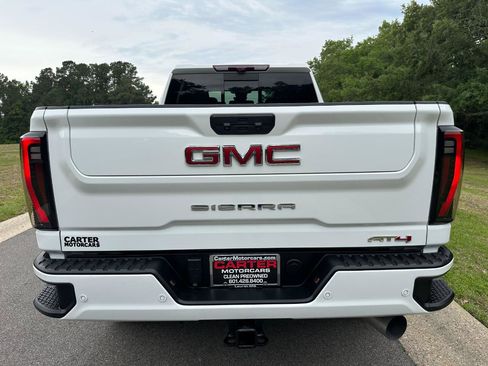 Used 2024 GMC Sierra 2500 AT4 w/ AT4 Premium Plus Package AWD/4WD image 6