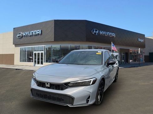 Used 2026 Honda Civic Sport image 4