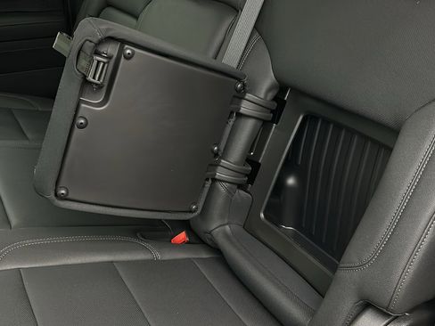 Used 2023 GMC Sierra 1500 SLT image 45