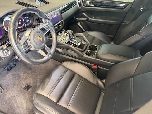 Certified 2021 Porsche Cayenne Coupe AWD/4WD image 4