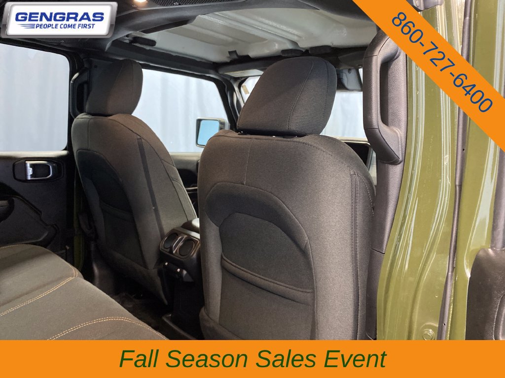 Used 2024 Jeep Wrangler Unlimited AWD/4WD image 35