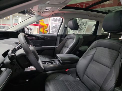 New 2026 Lincoln Nautilus Reserve image 17