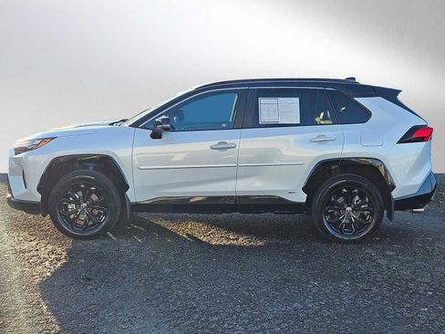 Used 2023 Toyota RAV4 XSE image 6