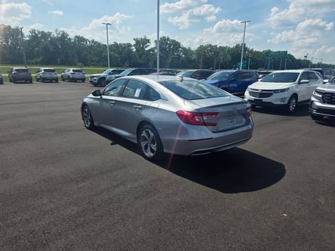 Certified 2018 Honda Accord EX image 5