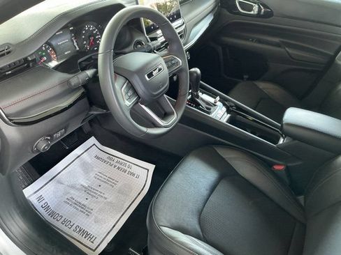 Used 2024 Jeep Compass Trailhawk AWD/4WD image 18