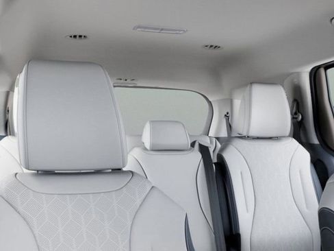 New 2026 Kia Carnival EX FWD image 27