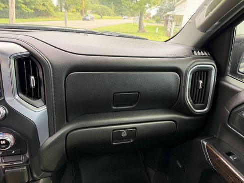 Used 2020 GMC Sierra 1500 Elevation w/ Elevation Value Package AWD/4WD image 32