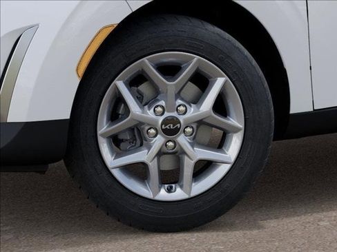 New 2025 Kia Soul S image 9