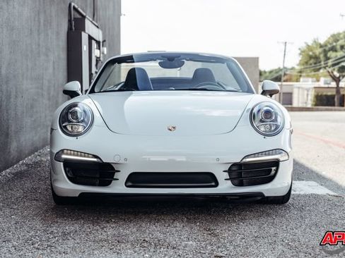 Used 2015 Porsche 911 Carrera 4S AWD/4WD image 13
