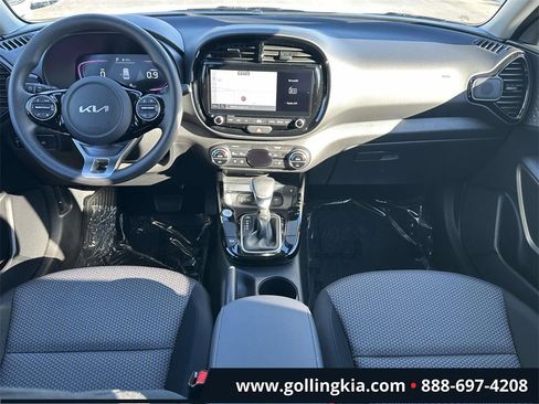 Used 2024 Kia Soul S image 11