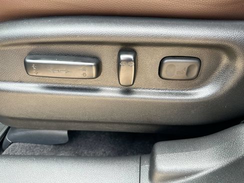 Used 2025 Honda Ridgeline RTL image 12