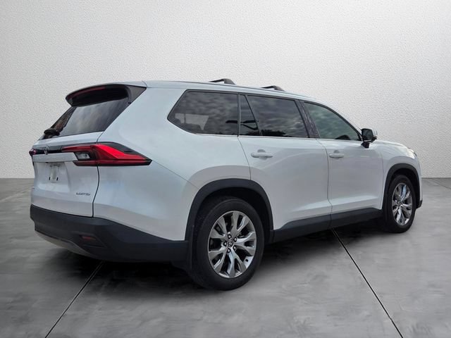 Used 2024 Toyota Grand Highlander AWD Hybrid image 4