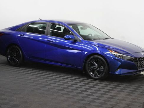 Used 2021 Hyundai Elantra SEL w/ Cargo Package FWD image 1