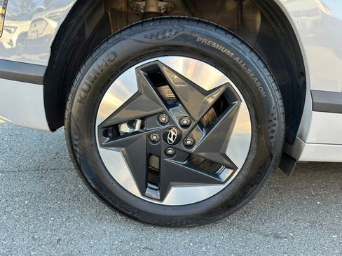 Used 2024 Hyundai Kona SEL image 60