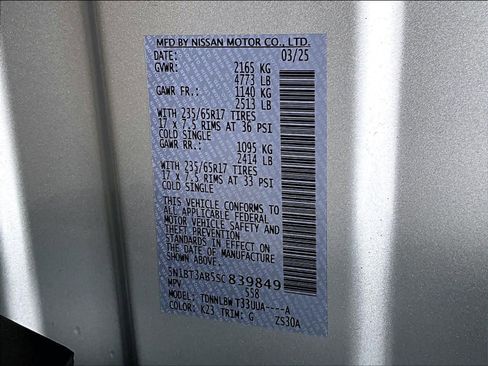 Used 2025 Nissan Rogue S image 34