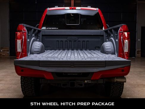 Used 2021 Ford F350 Lariat image 9