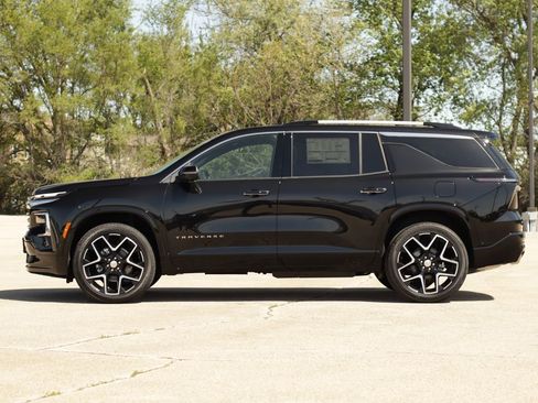 New 2026 Chevrolet Traverse High Country w/ LPO, Floor Liner Package AWD/4WD image 4