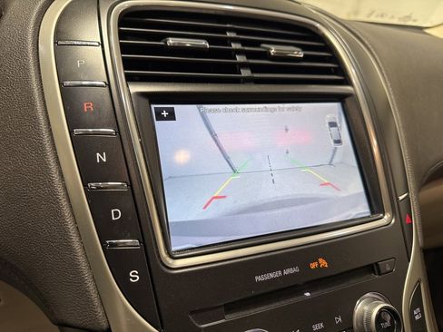 Used 2017 Lincoln MKX Reserve image 21