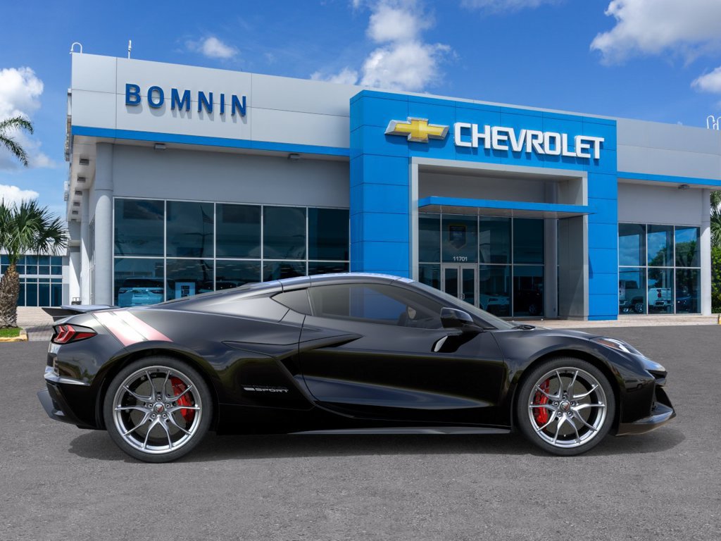 Used 2027 Chevrolet Corvette Grand Sport RWD image 6