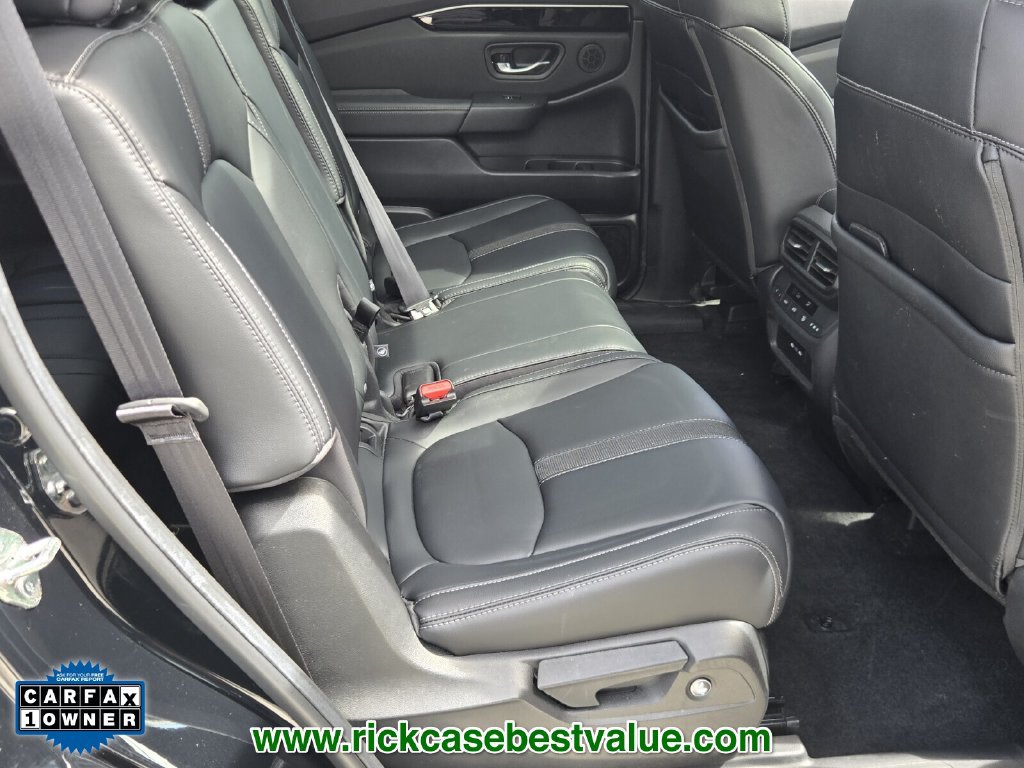 Used 2024 Honda Pilot Touring image 18