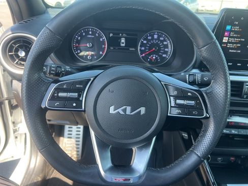 Used 2023 Kia Forte GT-Line image 13