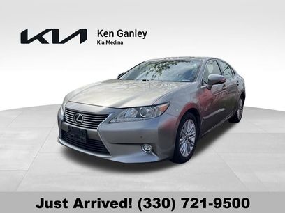 Used 2015 Lexus ES 350 w/ Luxury Package